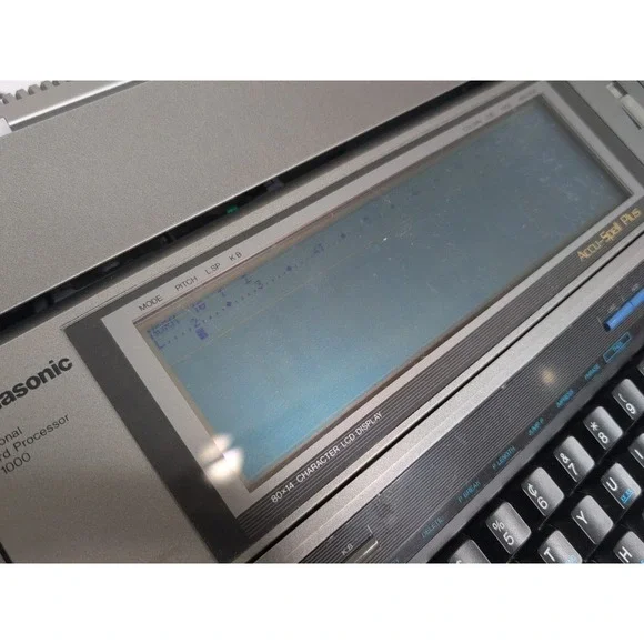 Panasonic KX-W1000 Personal Word Processor TypeWriter 1989 - Picture 2 of 6
